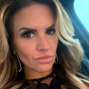 Meet your Posher, Kristin